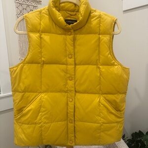 Lands’ End Yellow Down Puffer Vest Women’s M 10–12 Quilted Snap Front